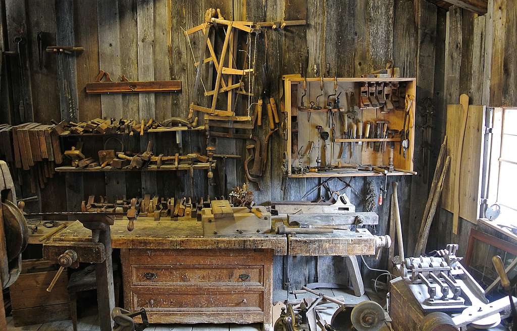 carpenter joiner workshop detailed woodwork